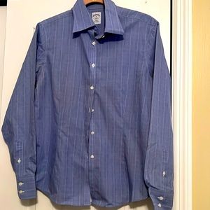 Brooks Brothers button down in perfect condition. Non iron size 12.